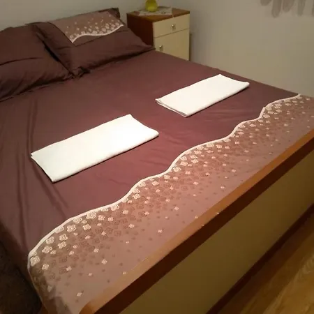 Forgac Apartmán Vir